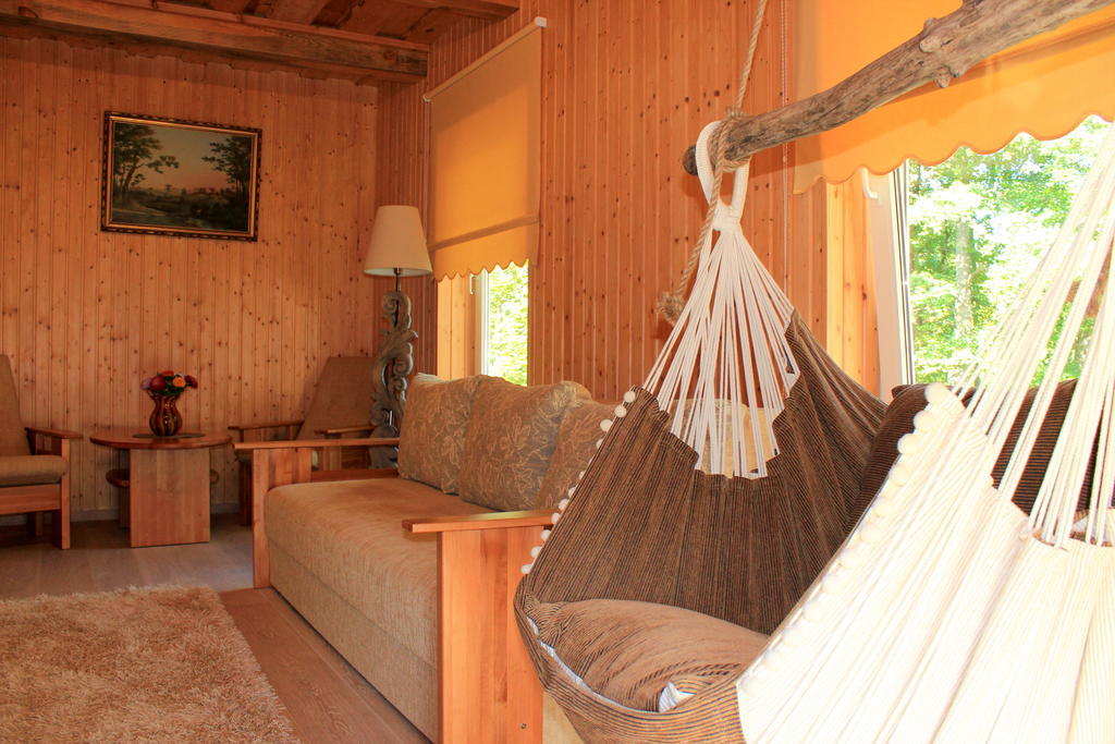 Imantas Nams Hotel Jurkalne Ruang foto