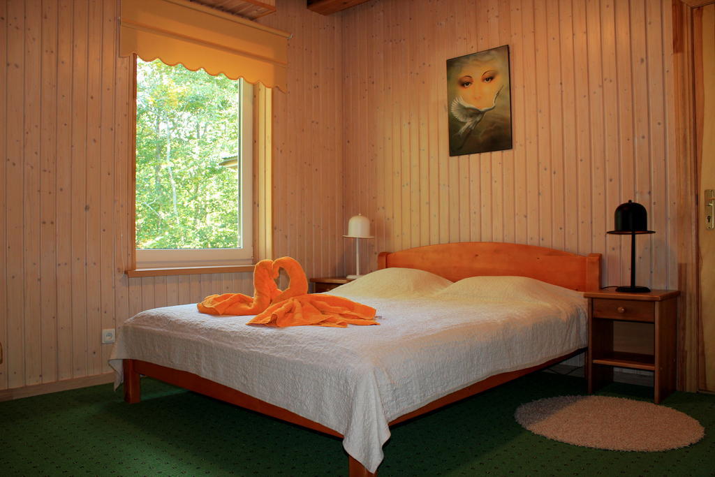 Imantas Nams Hotel Jurkalne Ruang foto
