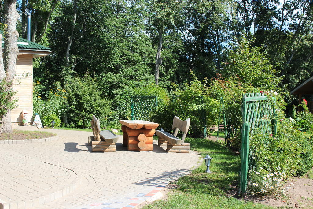Imantas Nams Hotel Jurkalne Bagian luar foto
