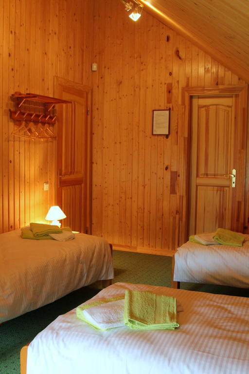 Imantas Nams Hotel Jurkalne Ruang foto