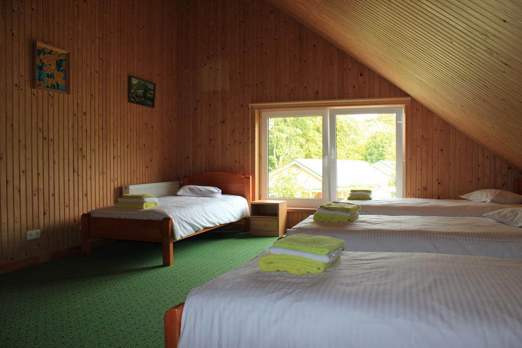 Imantas Nams Hotel Jurkalne Ruang foto